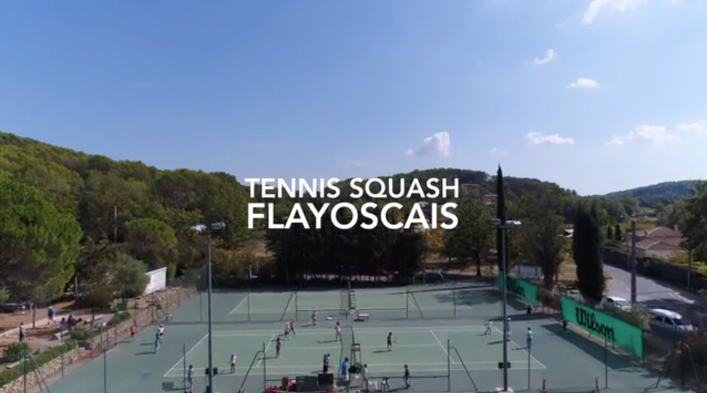 Tennis Flayoscais